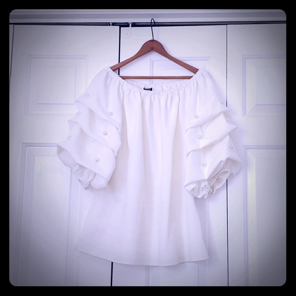 Off white pearl top